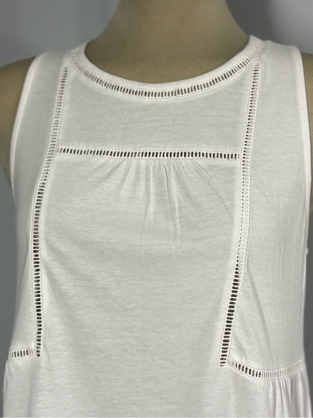 Old Navy White Tank Top with Eyelet Trim - Picture 2 of 11